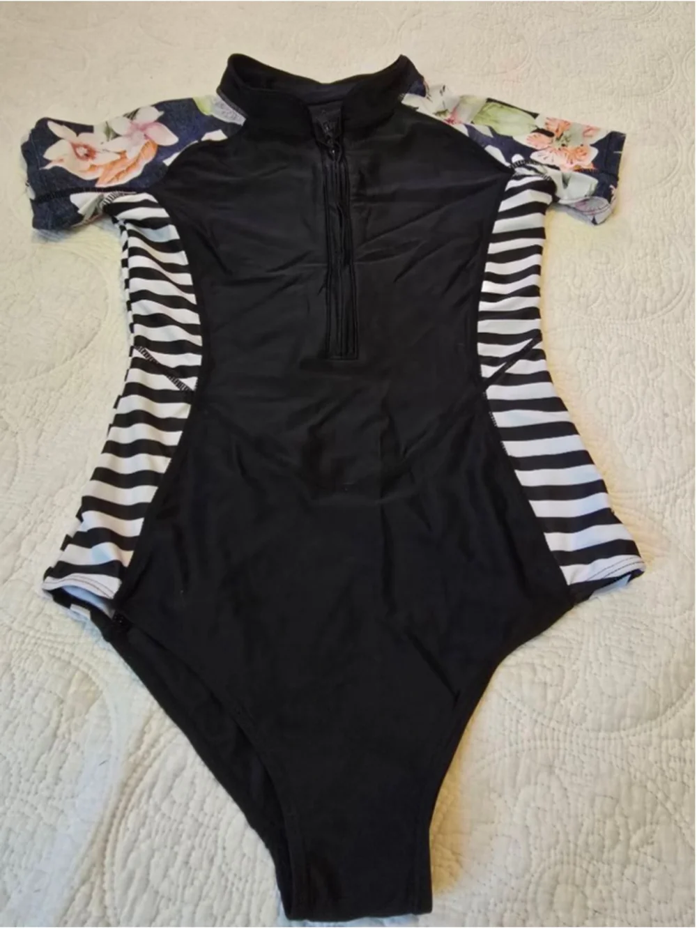 New Women's Black and White Striped Floral One Piece Swimsuit M Zipper Bodysuit